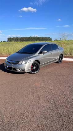 HONDA CIVIC 1.8 LXS 16V FLEX 4P AUTOMÁTICO